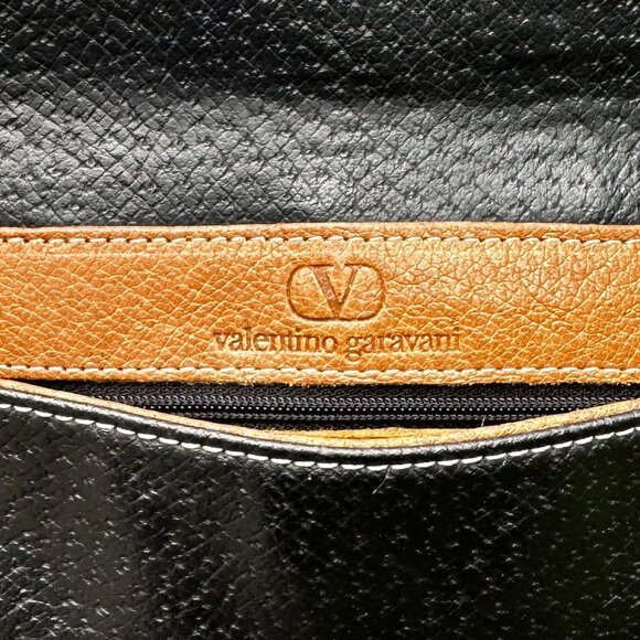 Vintage Valentino Garavani Crossbody Shoulder Bag Black Brown Leather Italy - Picture 15 of 16